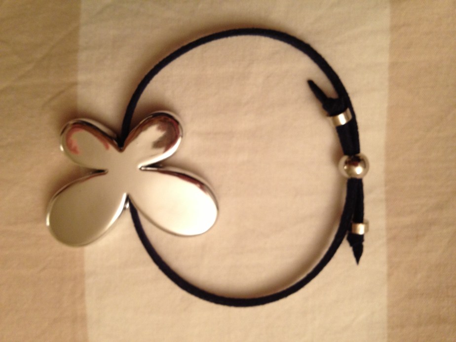 Bracciale in suede blu con farfalla acciaio. #B.2